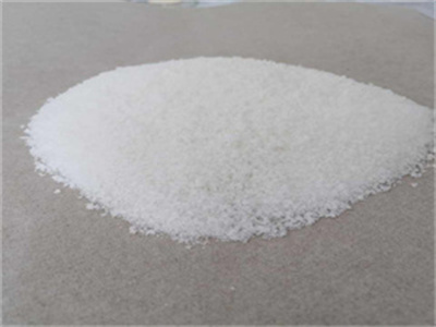 Traitement des eaux usées par floculant cationique de haute pureté au Bénin