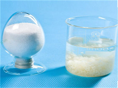 Algérie Polyacrylamide cationique 5 tonnes pour fabricant d’eaux usées